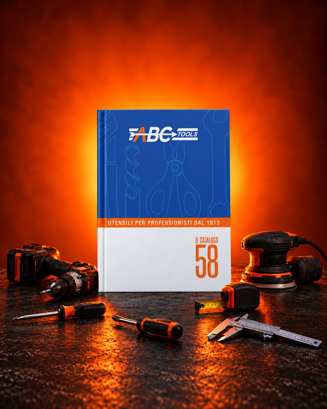 Il catalogo ABC Tools in copertina, circondato da utensili professionali